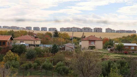 Kırşehir'de imar sorunları çözülemiyor, muhtar duruma isyan etti.