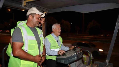 Bursa'da sıcak asfalt uygulamasıyla ulaşım konforu artırıldı