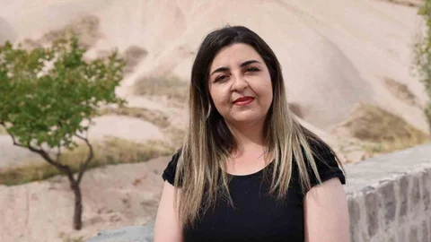 Nevşehir'de 1 günlükken cami avlusuna bırakılan Ayşe Taş, 34 yıl sonra gerçek kimliğine kavuştu.