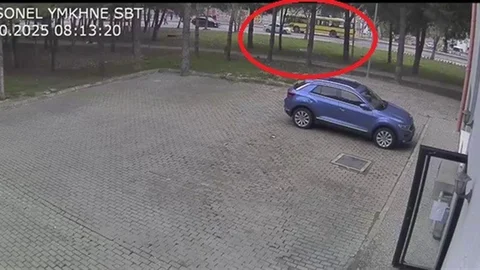 Bursa'da kampüs içinde otobüs kazası