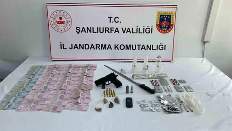 Şanlıurfa'da uyuşturucu operasyonunda 91 hap bulundu