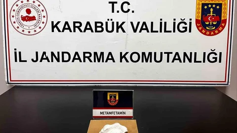 Karabük'te uyuşturucu operasyonunda 3 kişi gözaltına alındı