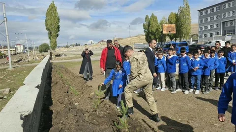 Kars’ta fidan dikimi etkinliği düzenlendi