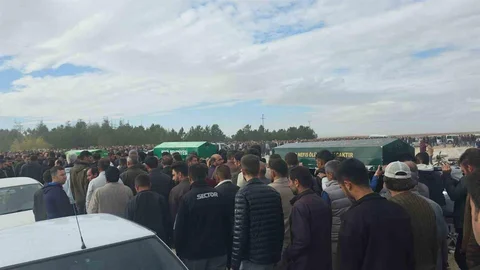 Aksaray'da üç kardeşin cenazesi gözyaşlarıyla uğurlandı