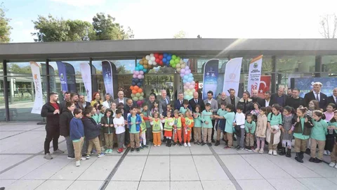 İnegöl'de Bilim Şenliği açıldı