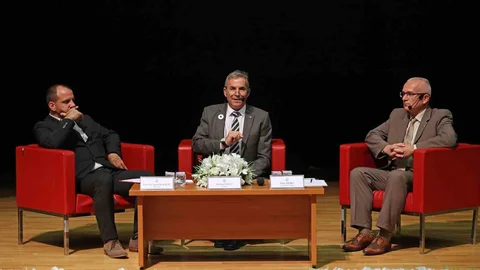 Kayseri'de Duygu Dolu Panel