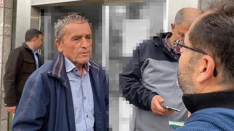 Burdur'da dolandırıcılara inanan 60 yaşındaki İbrahim A., 250 bin liralık kredi çekmek istediği sırada son anda dolandırılmaktan kurtuldu.