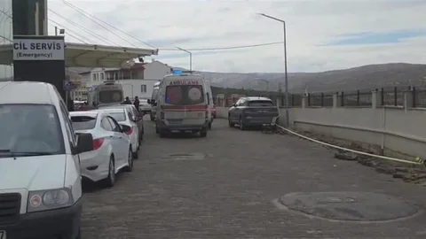 Ankara'da liseli öğrenciler yardım sergisinde yedikleri yemekten zehirlendi.