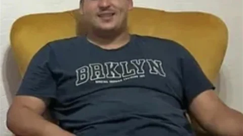 Mersin Tarsus'ta boş bir evde 21 yaşındaki gencin cesedi bulundu.