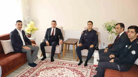 Manisa'da Halil Efe'nin mezarına ziyaret