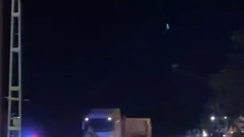 Hatay'da otomobil bariyere çarptı