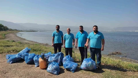 Kocaeli'de Mavi Takım ile sahil temizliği