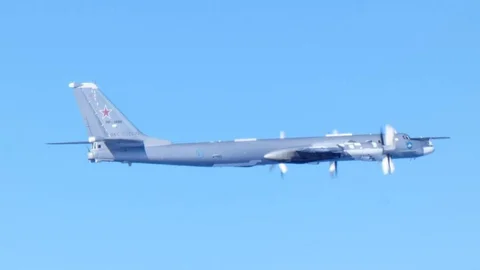 Japonya'da Rus savaş uçakları belirlendi