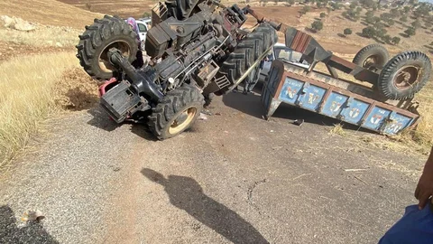 Diyarbakır'da traktör devrildi