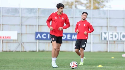 Sivasspor'da Teknik Direktör Osman Zeki Korkmaz antrenmana katılmadı