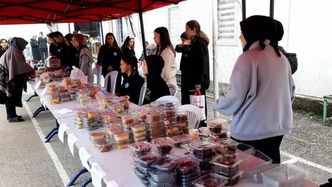 Mudurnu İmam Hatip Lisesi'nde 70 bin lira toplandı