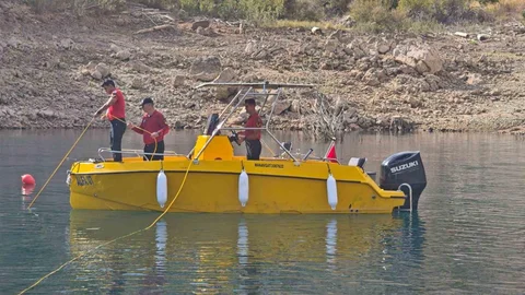 Antalya'da kaybolan İrlandalı turist için sualtı dron ve robotla arama yapıldı.