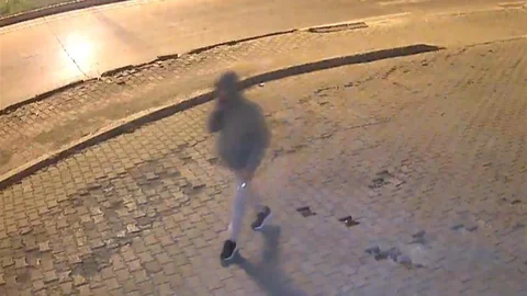 Kahramanmaraş'ta markete yapılan üçüncü saldırıda tabanca ile ateş açıldı.