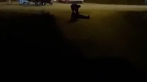 İstanbul Arnavutköy'de gece yarısı meydana gelen kavgada polis ekipleri zor anlar yaşadı.