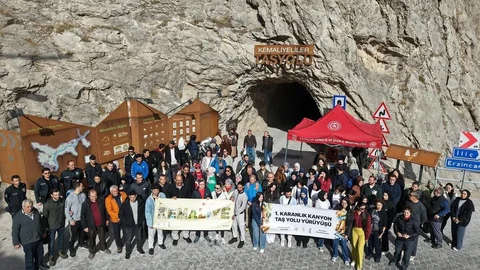 Kemaliye'de Karanlık Kanyon Yürüyüşü