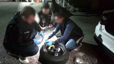 Tunceli'de stepneye zulalanmış uyuşturucu ele geçirildi