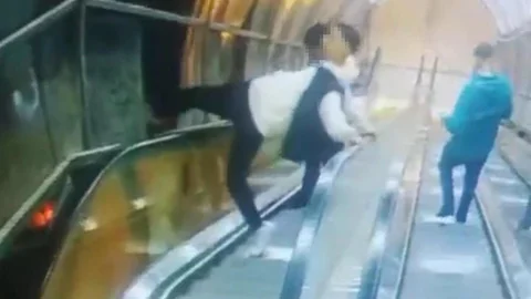 Menemen'de Üst Geçide Zarar Verildi