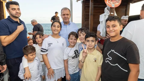 Mersin’de, ‘gençlik Festivali’ Coşkusu Tüm Kenti Sardı