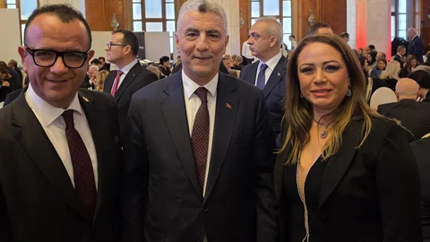 Malatya'dan Prof. Dr. Aysun Bay, ödül alarak gururlandırdı