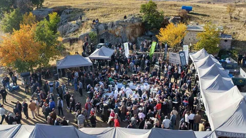 Konya'da Meram'da Kadim Kültür Şöleni Düzenlendi