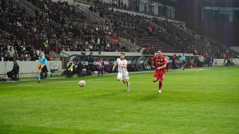 Elazığspor, Kastamonuspor'a 2-1 mağlup oldu