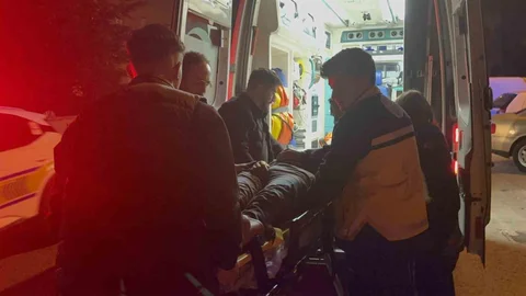Kayseri'de elektrikli bisiklet kamyonetin altına girdi