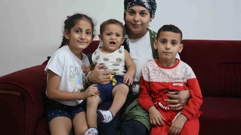 Depremzede Kader Yürek yeni evine kavuştu