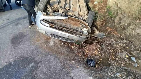 Osmaniye’de otomobil şarampole devrildi, 6 kişi yaralandı