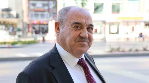 Eğitimci Mehmet Berber emekli oldu