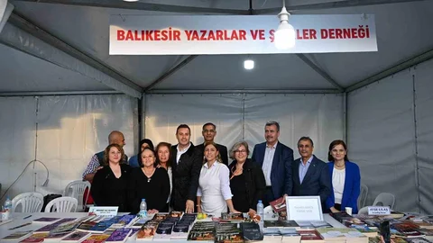 Balıkesir Kitap Fuarı’na yoğun ilgi