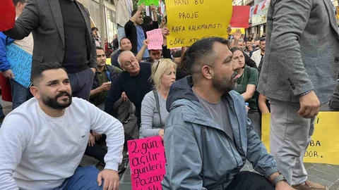 İzmir'de Pazarcı Esnafı Eylem Yaptı