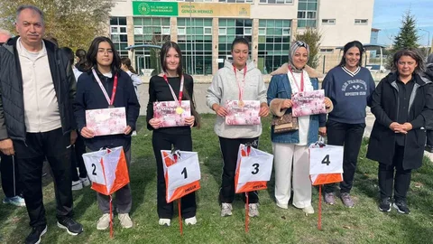 Kütahya'da Oryantiring Yarışması Coşkusu