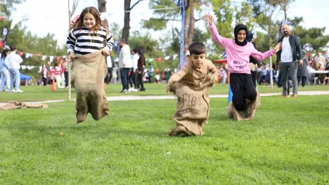 Manisa'da Çocuklar Eğlendi