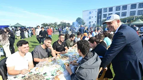 Trabzon'da Hamsi Şöleni Coşkusu