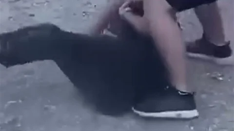 Arnavutköy'de Gençler Arasında Kavga