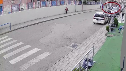 Siirt'te Çocuğa Otomobil Çarptı