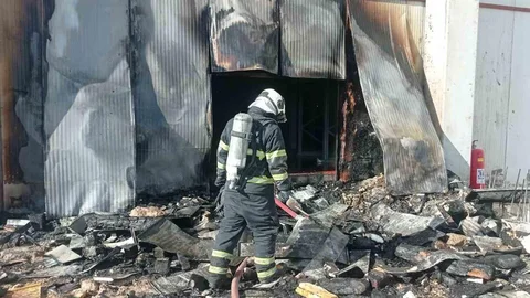 Batman'da Dondurma Fabrikasında Yangın Çıktı