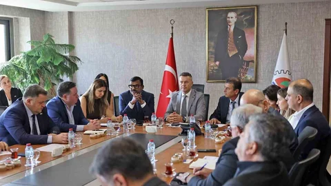 Mersin'de Liman Tarifeleri Üzerine Toplantı Yapıldı