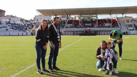 Gebzespor, DMD hastası Uras Ege için bilet gelirlerini bağışladı - KOCAELİ