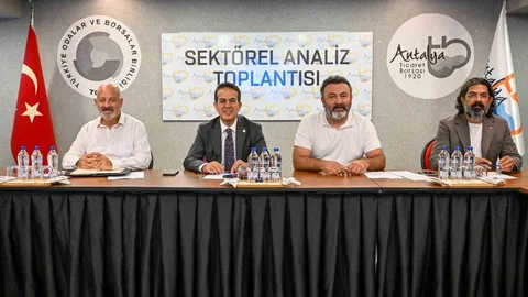 Kesme çiçek sektörünün sorunları masaya yatırıldı