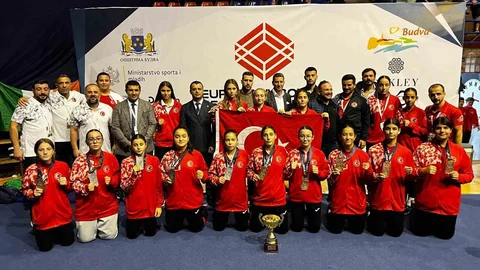 Türkiye U15 Boks Şampiyonasında 16 Madalya Kazandı