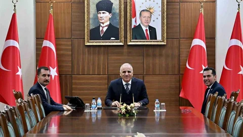 Diyarbakır'da Yeni Spor Salonu Protokolü