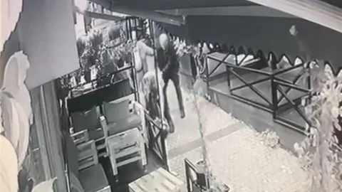 Bursa'da Alkollü Şahıs Kriz Yarattı