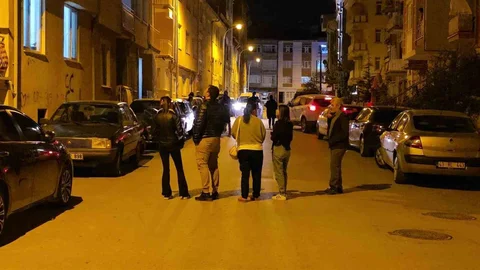 Balıkesir'de Deprem Panik Yarattı