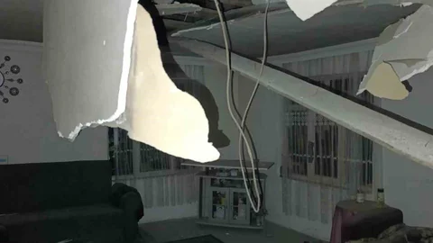 Manisa Gördes’te Deprem Hasarı